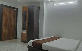 Super Hotel O Royal Inn